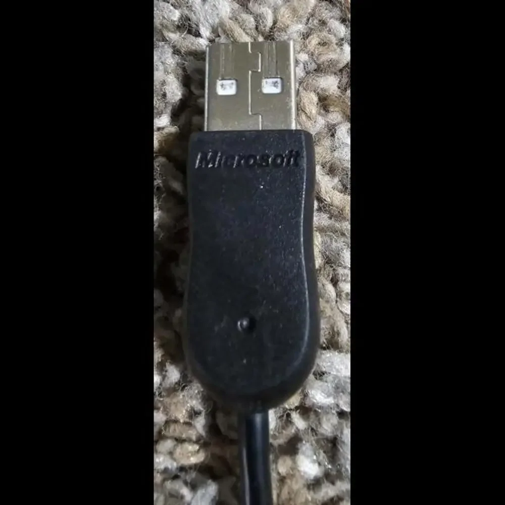 Microsoft Natural Ergonomic Keyboard USB 4000 V1.0 KU-0462 Model 1048 - Untested